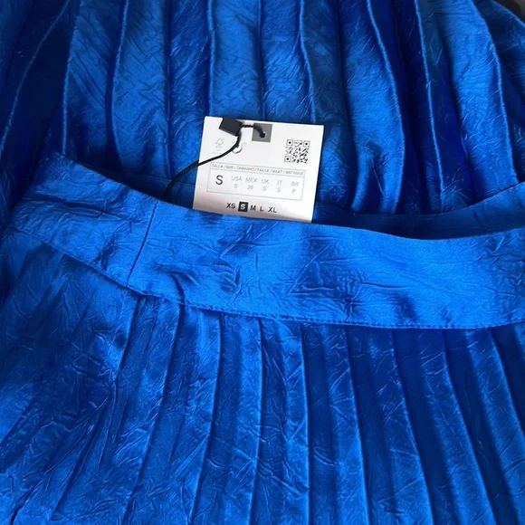 Zara Blue Satin Effect Pleated Midi Skirt - Picture 10 of 10